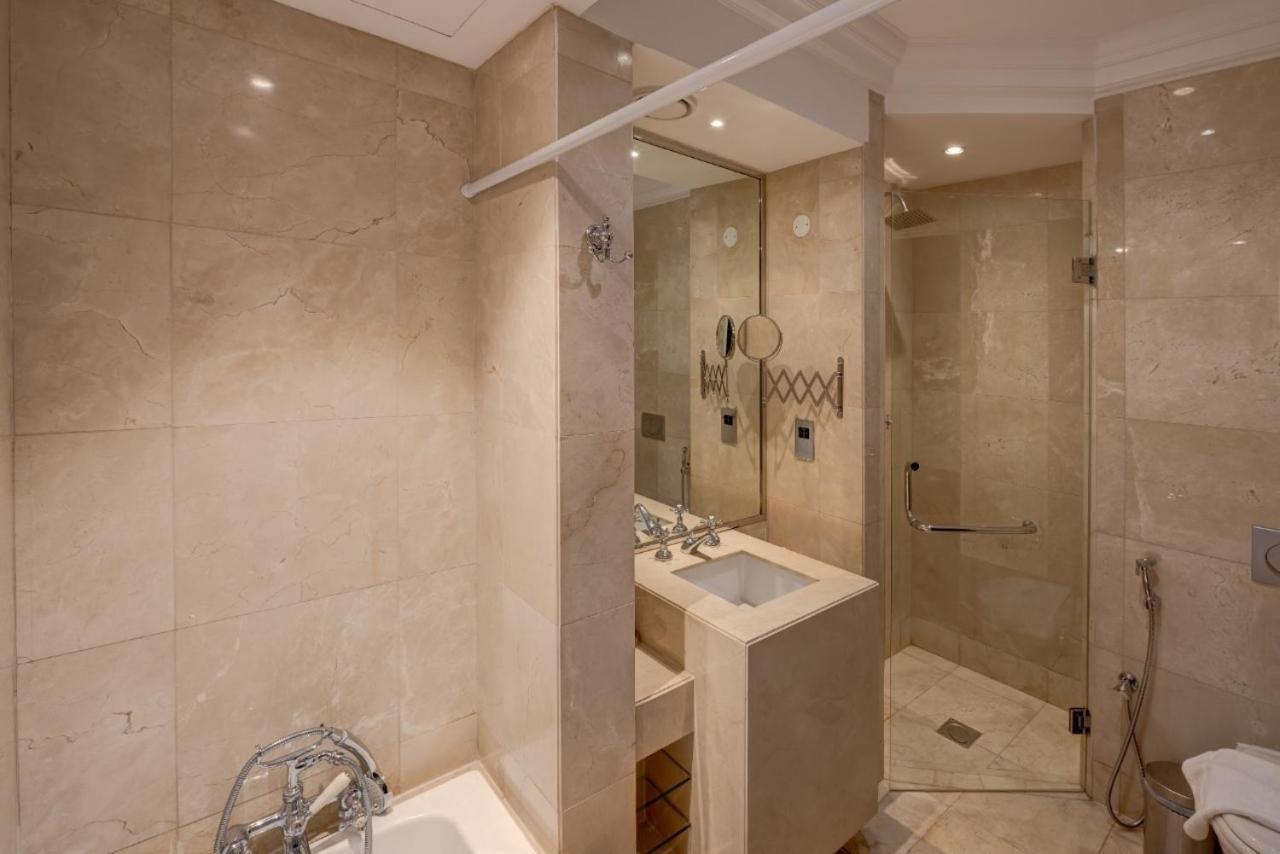 دبي Durrani Homes - Persian Luxury At Souk Al Bahar With Private Jaccuzi المظهر الخارجي الصورة